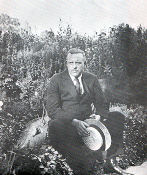 Stevens in Elizabeth Park, 1922. 